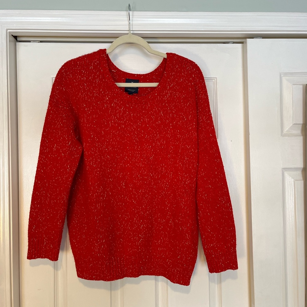 American Eagle, Vintage Boyfriend sweater. Red and Gold. Sz XL